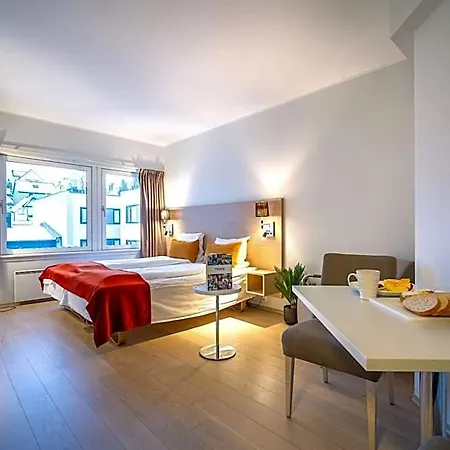 Hotel First