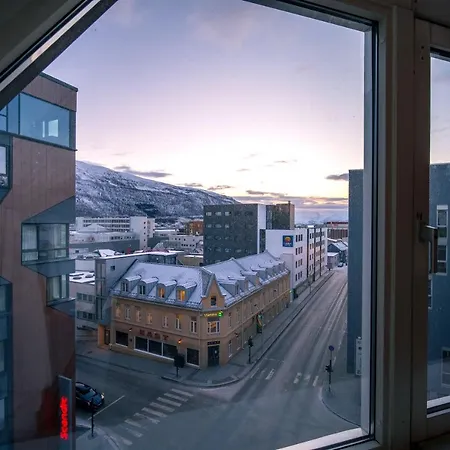 Enter Hotel