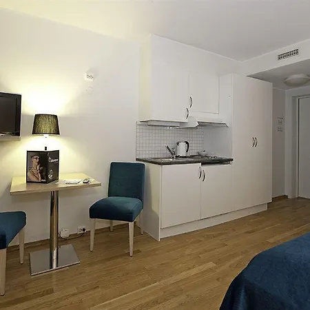 Enter Hotel 4*